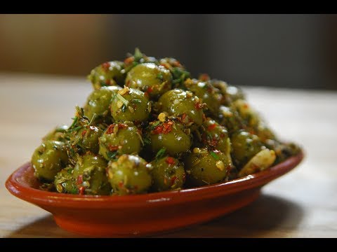 Spicy Green Olives | New Season | Cooksmart | Sanjeev Kapoor Khazana - UCmoX4QULJ9MB00xW4coMiOw