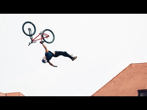 What does it take to build a track? | Red Bull District Ride - UCblfuW_4rakIf2h6aqANefA