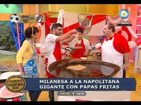 Milanesa napolitana con papas fritas - UCb8W2JPNwMtV4xA0LFb3LUw