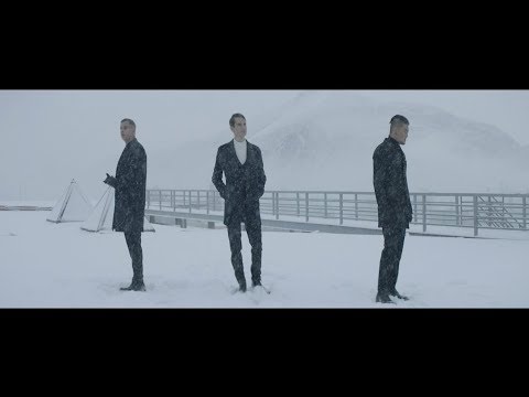 MBAND – Ниточка (Official Video) 0+ - UCA5LlcuIsf328EIv32155_A