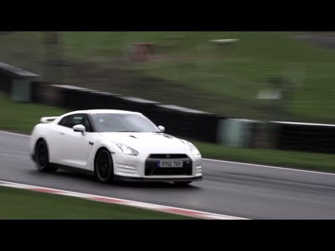 Nissan GT-R Track Pack v Porsche 997 Turbo S - /CHRIS HARRIS ON CARS - UC5rBpVgv83gYPZ593XwQUsA