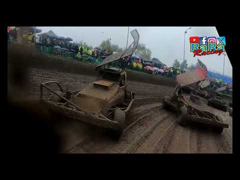 Brisca Stockcar F1 onboard H79 Louw de Vries - heat 2 - Speedway Emmen 19 oktober 2024 - RaRaRacing - dirt track racing video image