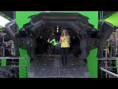 'Avengers: Age of Ultron' On-Set Exclusive: What Makes the Sequel Bigger & Better? - UCdtXPiqI2cLorKaPrfpKc4g