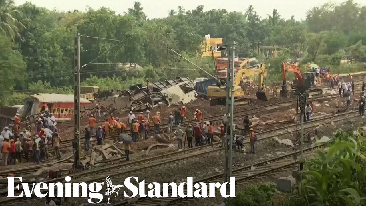 Signal error led to rail crash that killed 275, says India railways minister