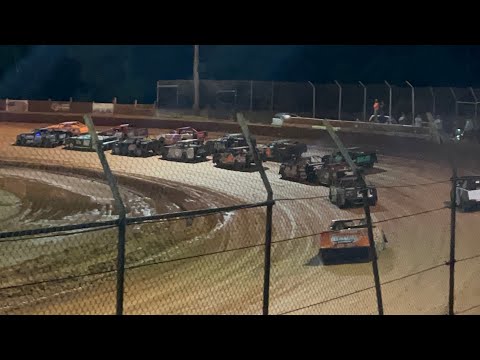 8/17/2024 Thunder Bomber A Main Harris Speedway - dirt track racing video image