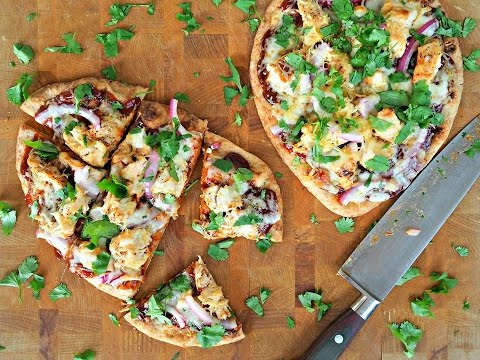 Dinner Recipe: BBQ Chicken Naan Pizza by Everyday Gourmet with Blakely - UC_WMyJMgMjKQod3FILMmw7g