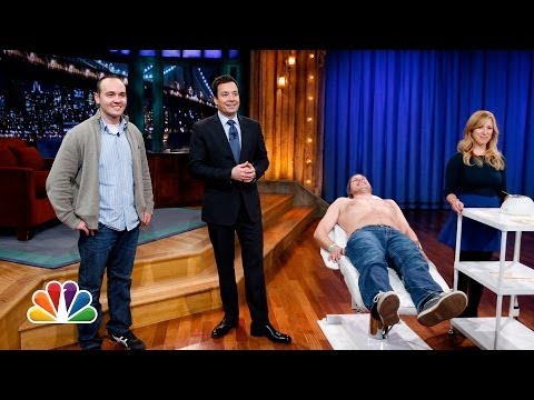 Wax On Wax Off (Late Night with Jimmy Fallon) - UC8-Th83bH_thdKZDJCrn88g