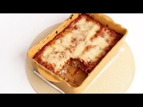 Veggie Lasagna Rolls Recipe - Laura Vitale - Laura in the Kitchen Episode 800 - UCNbngWUqL2eqRw12yAwcICg