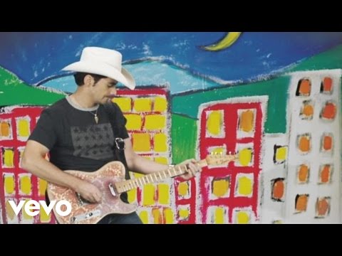 Brad Paisley - American Saturday Night - UCxwcuOcJCJVDm_BRKYJ2Vdg