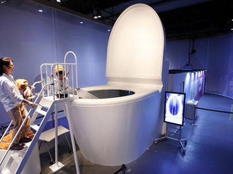 Tomorrow Daily - 012: Anime Expo 2014, Tokyo's toilet exhibit, and more - UCOmcA3f_RrH6b9NmcNa4tdg