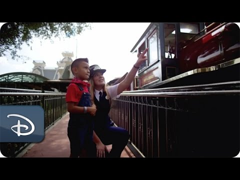 First Train Ride | Magic Kingdom | Walt Disney World - UC1xwwLwm6WSMbUn_Tp597hQ