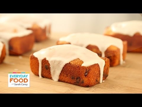 Cranberry-Orange Loaves - Everyday Food with Sarah Carey - UCl0kP-Cfe-GGic7Ilnk-u_Q