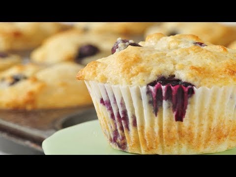 Blueberry Muffins Recipe Demonstration - Joyofbaking.com - UCFjd060Z3nTHv0UyO8M43mQ