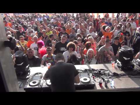 Matt Bowdidge (FULL LIVE SET) @ Luminosity Beach Festival 05-07-2014 - UCoYWTLuE8ne56rR0WMSjEMA