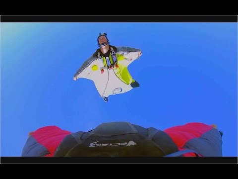 Wingsuit 4-cross race final round - Red Bull Aces 2014 - UCblfuW_4rakIf2h6aqANefA