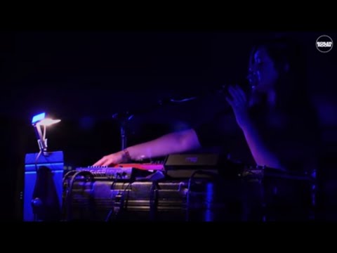 Julianna Barwick Boiler Room x FORM Arcosanti Live Set - UCGBpxWJr9FNOcFYA5GkKrMg