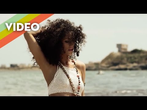 Love Vibes feat. Valentina  - Lyatoto E Tuk (Official Video) - UCfqEPO0M10KAtuXlc1NjuFg