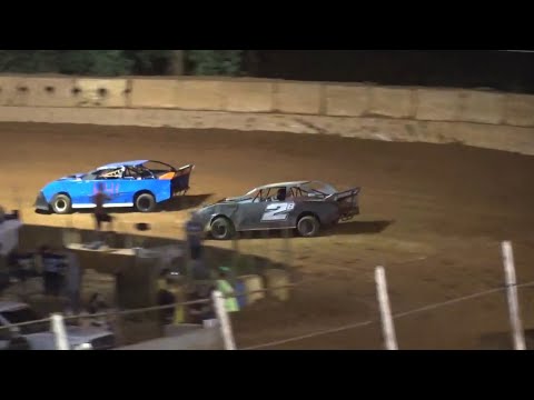 Stock 4a at Winder Barrow Speedway May 21st 2022 - dirt track racing video image