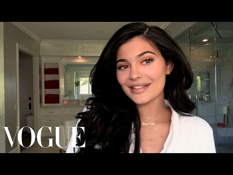 Every Beauty Secret We Learned in 2018, From Kylie Jenner, Rihanna, Hailey Baldwin, and More | Vogue - UCRXiA3h1no_PFkb1JCP0yMA