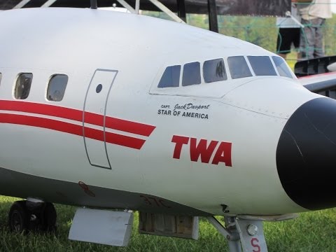 Passagierflugzeug RC Super Constellation L-1049C TWA 25.Oldtimermeeting - UCTLEcIaYJEbUEzQc3-ZvruQ