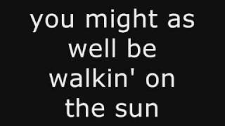 SMASH MOUTH - WALKING ON THE SUN LYRICS [ON SCREEN]