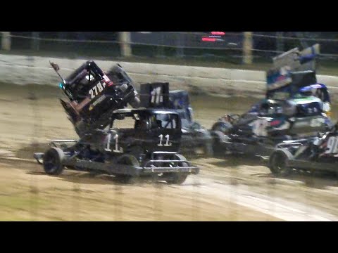 Meeanee Speedway - Stockcars - 14/5/22 - dirt track racing video image