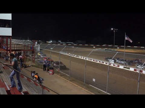 Crown Vic's Pro Qualifying /Feature @ Swainsboro Raceway - dirt track racing video image