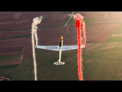 Amazing Aerobatic Glider Tricks w/ Luca Bertossio - UCblfuW_4rakIf2h6aqANefA