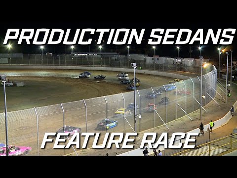 Production Sedans: Gold Cup - A-Main - Bunbury Speedway - 29.01.2022 - dirt track racing video image