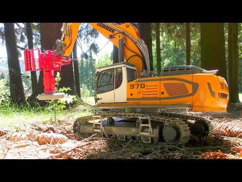 RC LIEBHERR R970 SME WITH WOOD CUTTER! COOL RC ACTION IN THE WOODS! - UCT4l7A9S4ziruX6Y8cVQRMw