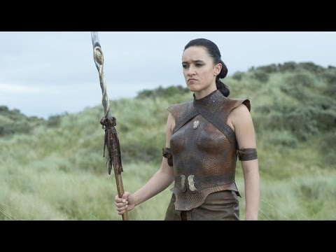 'Game of Thrones' Actress Keisha Castle-Hughes Rendered Speechless on Set by Jaime Lannister! - UCdtXPiqI2cLorKaPrfpKc4g