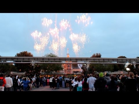 Disneyland Resort Monstrous Summer All-Nighter Opening Moment w/ Mike Wazowski and Sulley - UCe-gHr2O_LP7t0YJYHZQZlg