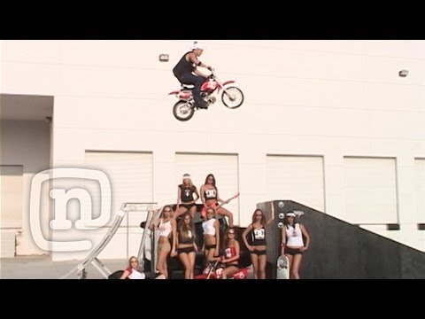 Jason Ellis Jumps Chicks On Mini Bike. Vista, CA 2003: Raw N' Real - UCsert8exifX1uUnqaoY3dqA