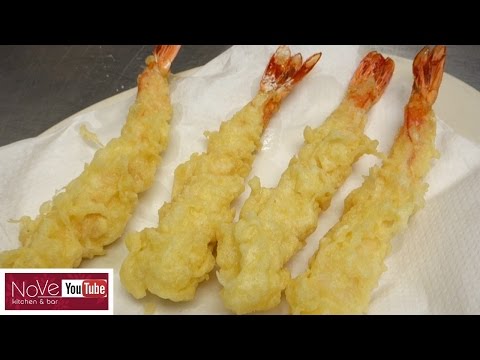 How To Stretch Shrimp For Tempura - How To Make Sushi Series - UCbULqc7U1mCHiVSCIkwEpxw