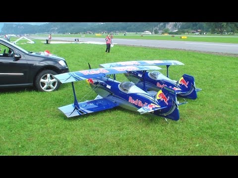 RC Super REDBULL Pitts Synchronously Aerobtic Show flight JWM2013 - UCTLEcIaYJEbUEzQc3-ZvruQ