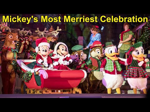 Mickey's Most Merriest Celebration at Mickey's Very Merry Christmas Party 2019 - Front Center View - UCe-gHr2O_LP7t0YJYHZQZlg