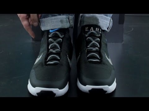 Nike's HyperAdapt Self-Tying Laces Demo - UCCjyq_K1Xwfg8Lndy7lKMpA