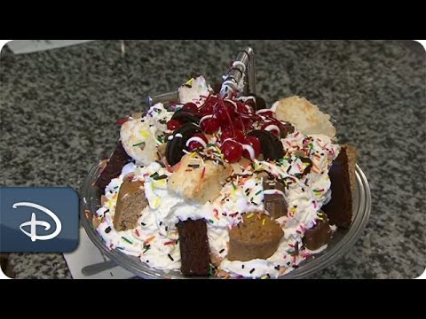 Challenging the Kitchen Sink Dessert | Walt Disney World - UC1xwwLwm6WSMbUn_Tp597hQ