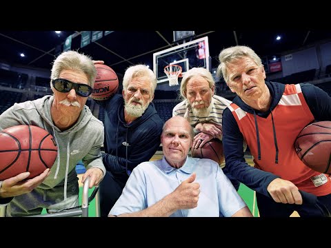 Old School Trick Shots | Dude Perfect - UCRijo3ddMTht_IHyNSNXpNQ