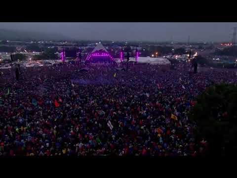 Coldplay - Every Teardrop Is A Waterfall (Live at Glastonbury 2016)