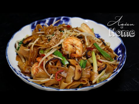 Asian at Home | Shrimp Chow Fun - UCIvA9ZGeoR6CH2e0DZtvxzw