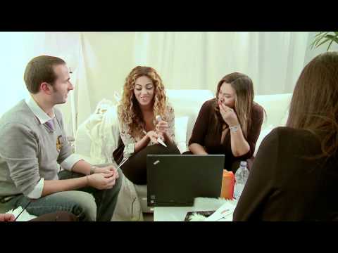 Heat Rush Fragrance Smelling Session with Beyoncé - UCuHzBCaKmtaLcRAOoazhCPA