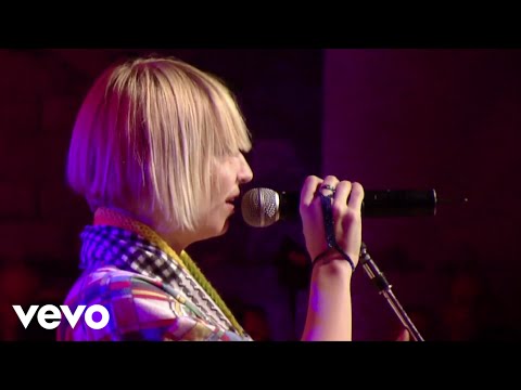 Sia - Little Black Sandals (Live at SxSW) - UCmKdSrwf1e8coqAzUsrVHZw