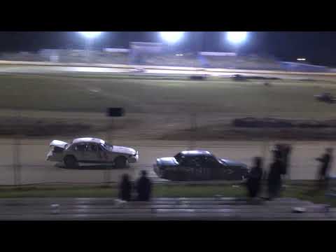 Florence Speedway | 5/28/22 | Crown Vics | Feature - dirt track racing video image
