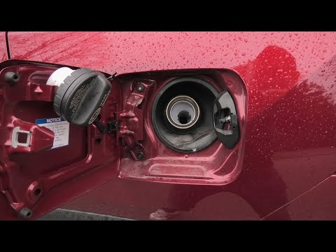 Comment Ouvrir Le Bouchon De Carburant Bloqu Sur La Toyota Rav