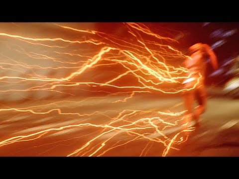 The Flash Season 4 @ Comic-Con San Diego 2017 - UCYCEK7i8Uq-XtFtWolofxFg