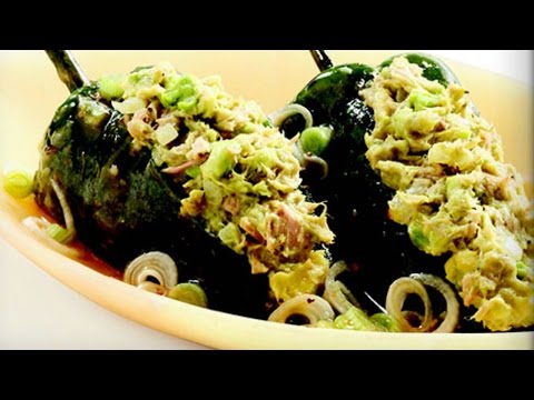 Chile poblano relleno de atún gratinado / Receta para cuaresma - UClIHawzMOBFQc1QZu2XYuoQ