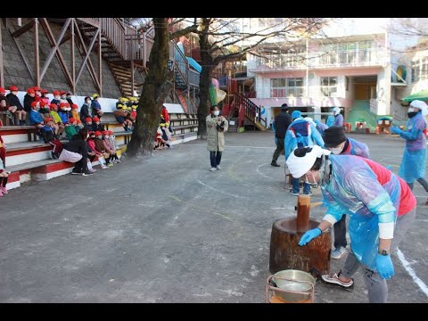 『もちつき』の様子