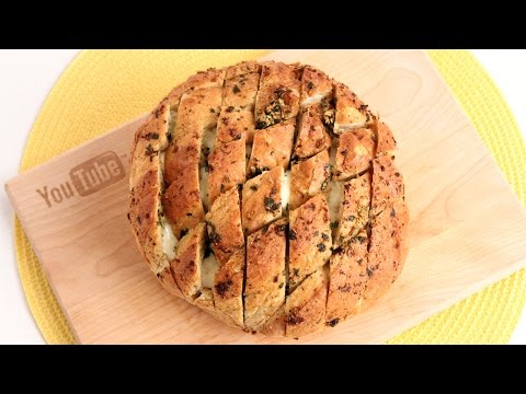 Pull Apart Garlic Bread Recipe - Laura Vitale - Laura in the Kitchen Episode 914 - UCNbngWUqL2eqRw12yAwcICg