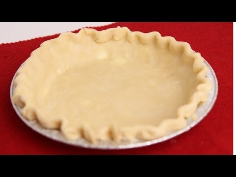 How to Make Basic Pie Crust - Recipe by Laura Vitale - Laura in the Kitchen Episode 194 - UCNbngWUqL2eqRw12yAwcICg